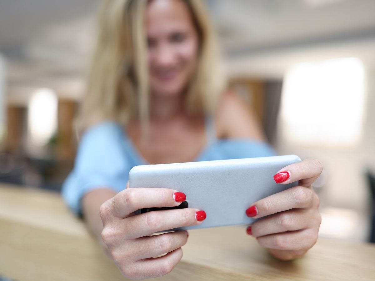 Jak grać w gry mobilne na komputerze i co warto o tym wiedzieć?